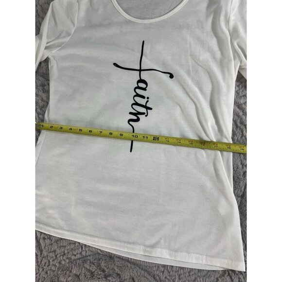 Light in the Box Women's Christian Faith White Graphic T Size M NWOT - Picture 9 of 10